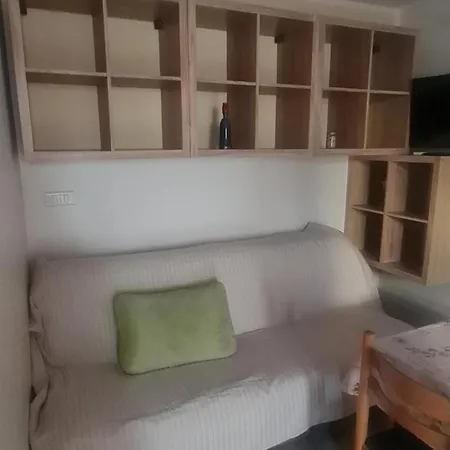 Ξενοδοχείο με διαμερίσματα Djura
