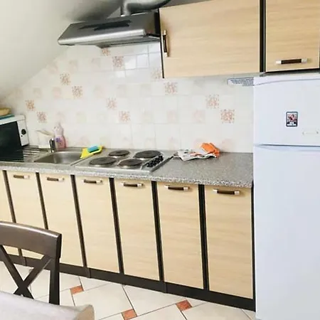 Djura מלון דירות